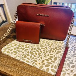 Mk Purse And Wallet 