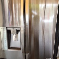 LG French Door Flex Door Refrigerator 