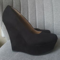 

Black Faux Suede Wedges