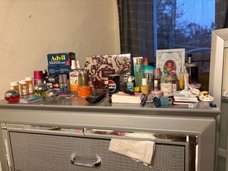 Only used the dressers bed too big for my house