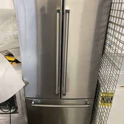 Kitchen aid 30” french door fridge 