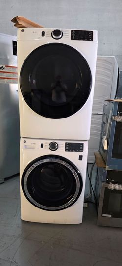 2025 GE STACKABLE WASHER AND DRYER FRONT LOAD