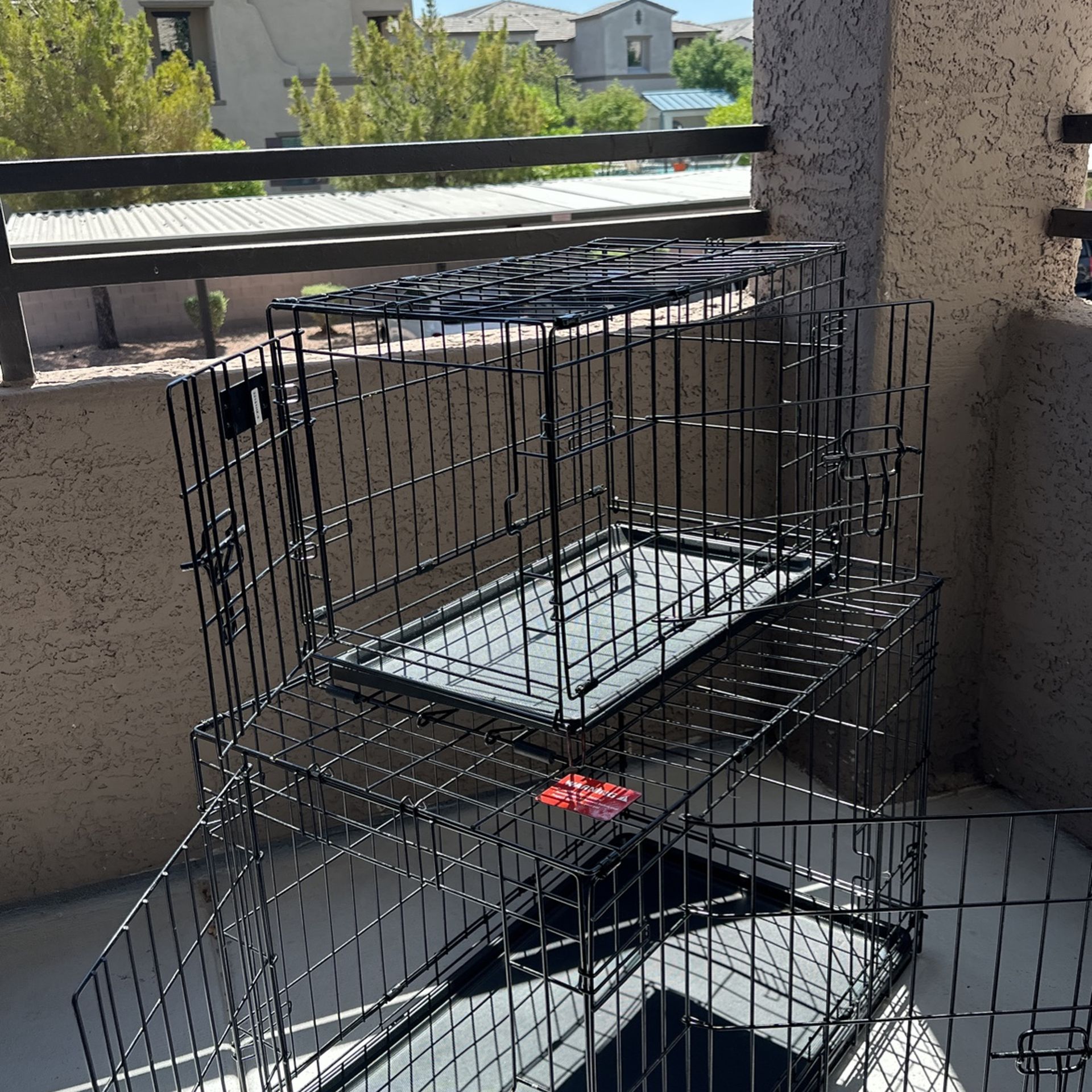 SMALL dog Cage for Sale in Phoenix, AZ OfferUp