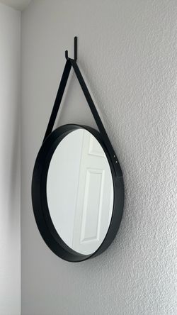 Wall mirror