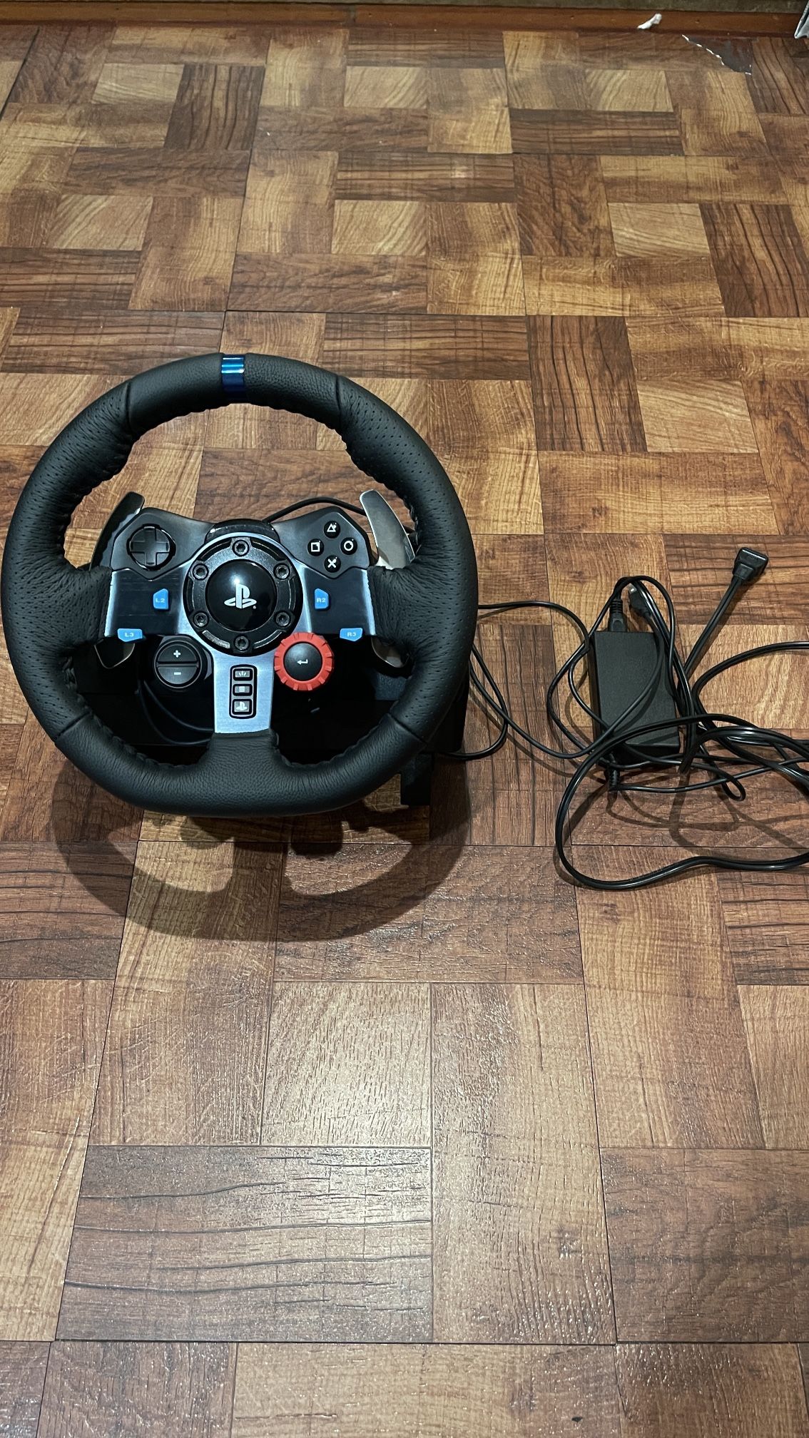 Logitech G920 Gaming Wheel And Peddles