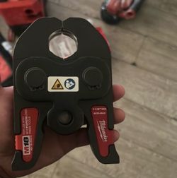 Milwaukee M18 ForceLogic Press Jaw 1-1/8" OD ACR-MAX