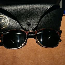 Ray-Ban
RB3016 Clubmaster Classic