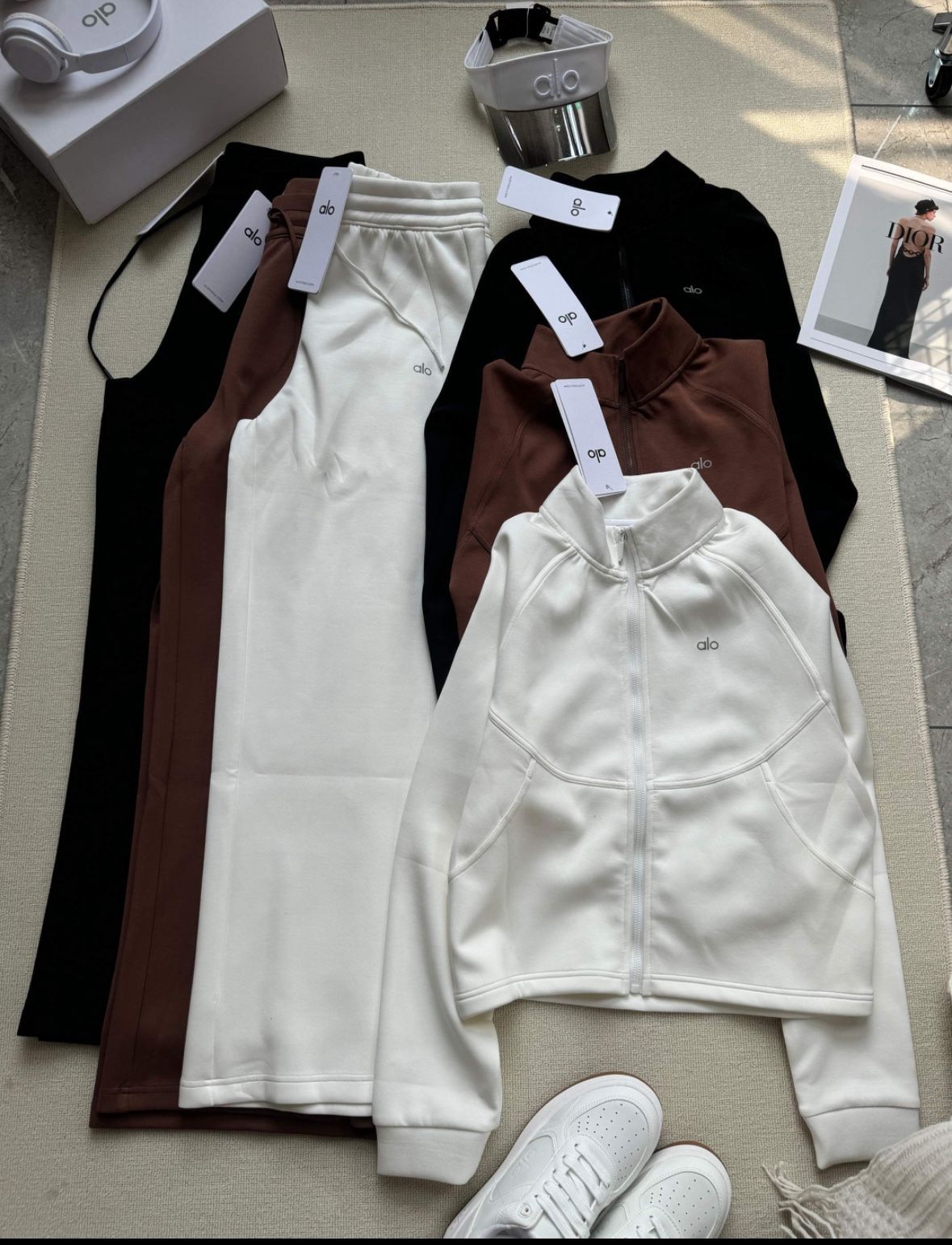 Alo Sweater And Joggers