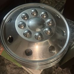 Hubcaps heavy plastic clip on