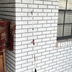 Shakespear Alpha Fishing Pole And Real Asked No $25