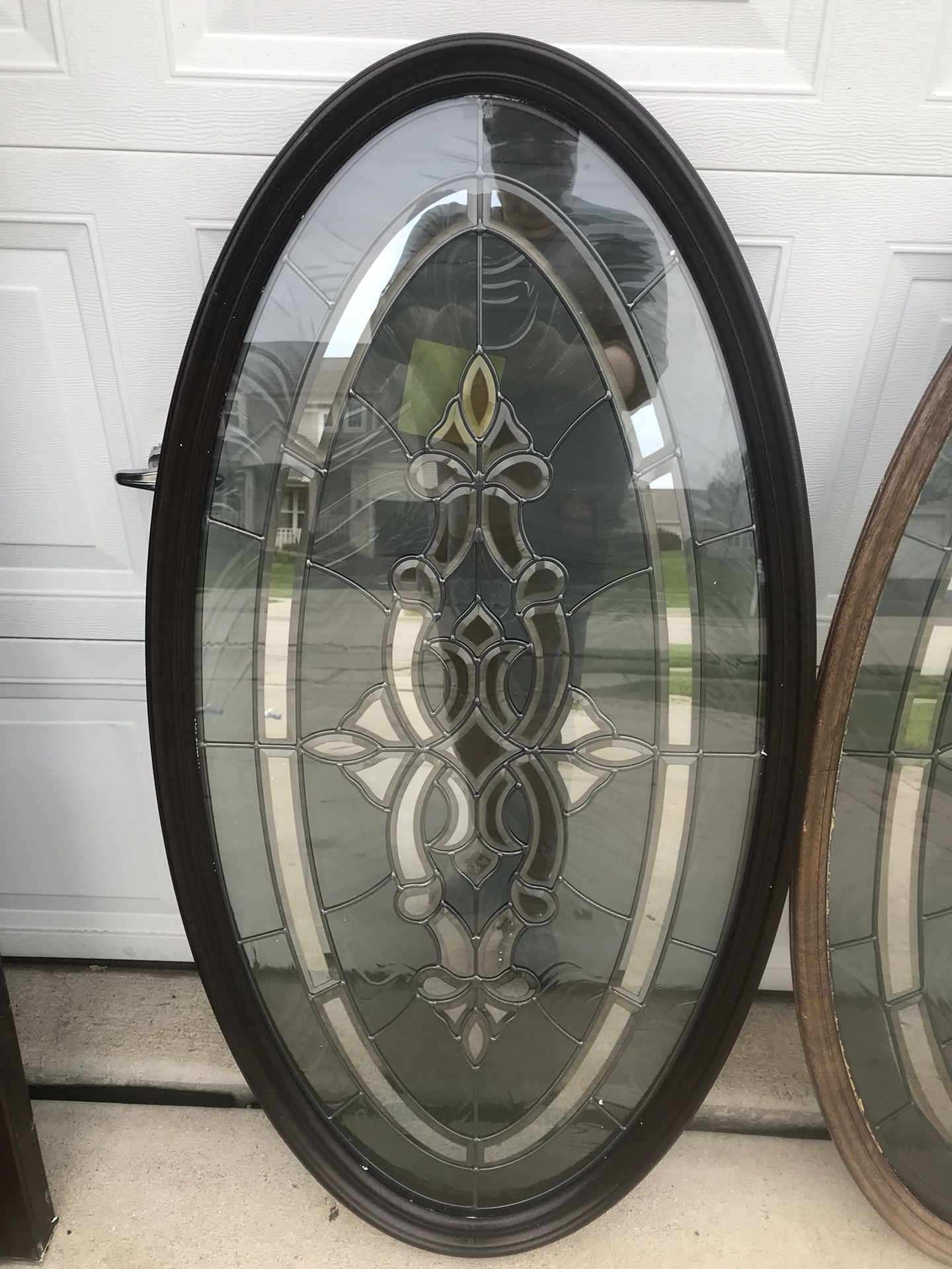 Oval leaded glass inserts