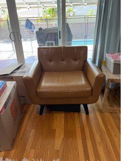 LEATHER LIGHT BROWN ARM CHAIRS