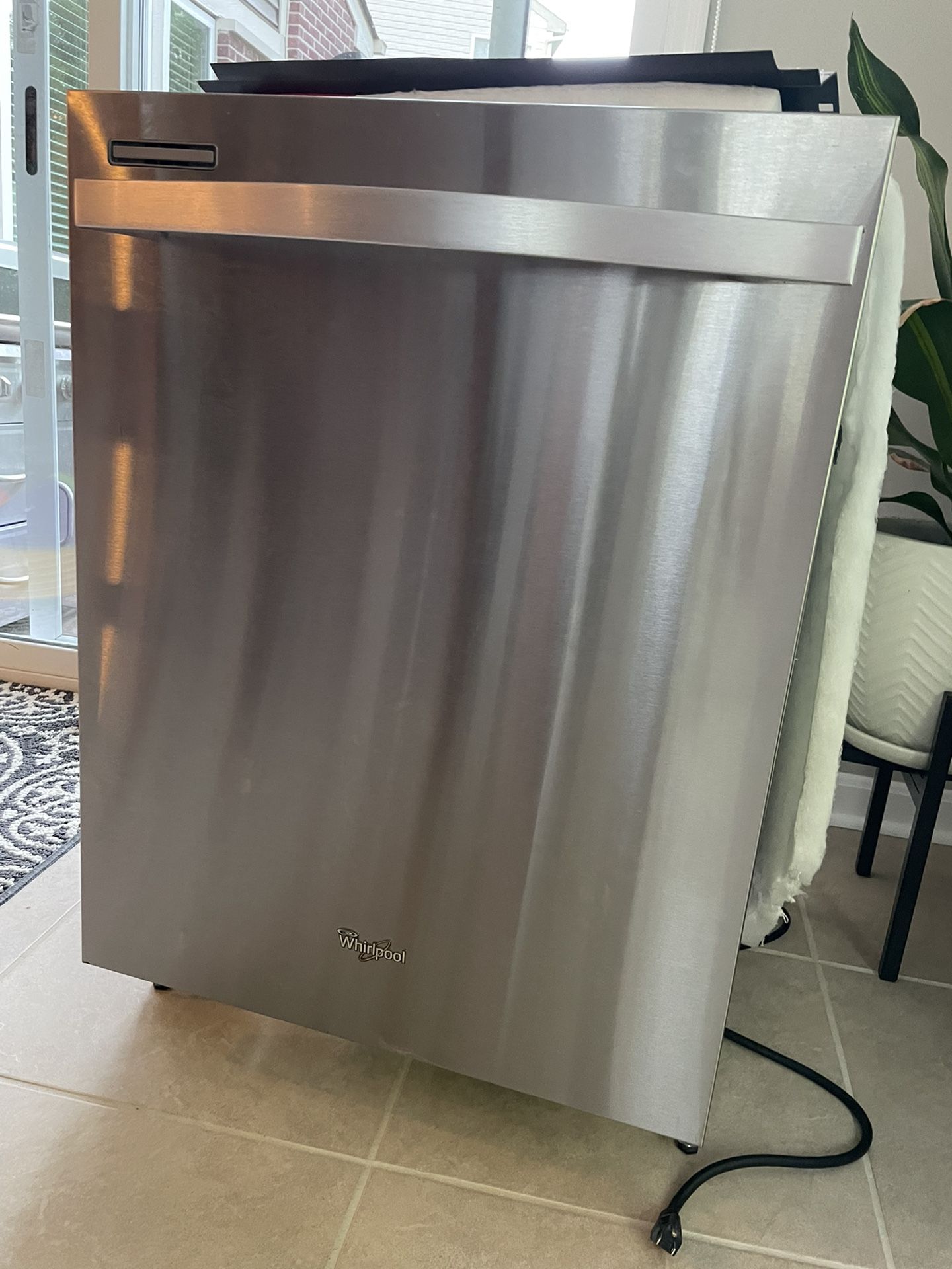 Whirlpool Dishwasher
