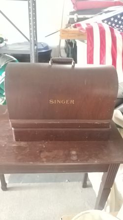 1920's singer sewing machine and table