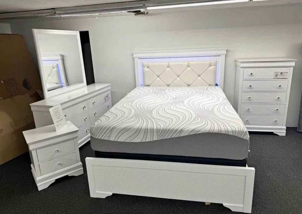 Luxury Brand New Queen Size Bed With Mattress Available.