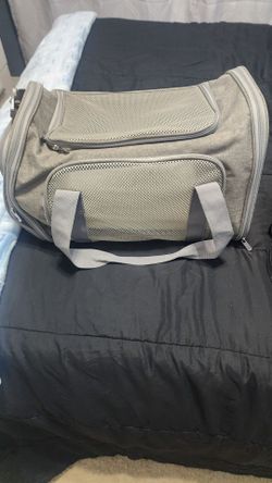 Pet carrier