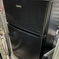 Mini Fridge With freezer