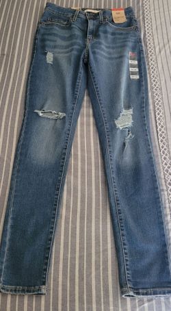 Nuevo pantalón Levis para mujer talla en la foto $20