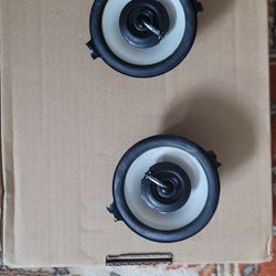 Infinity 3.5"2 Way Speakers