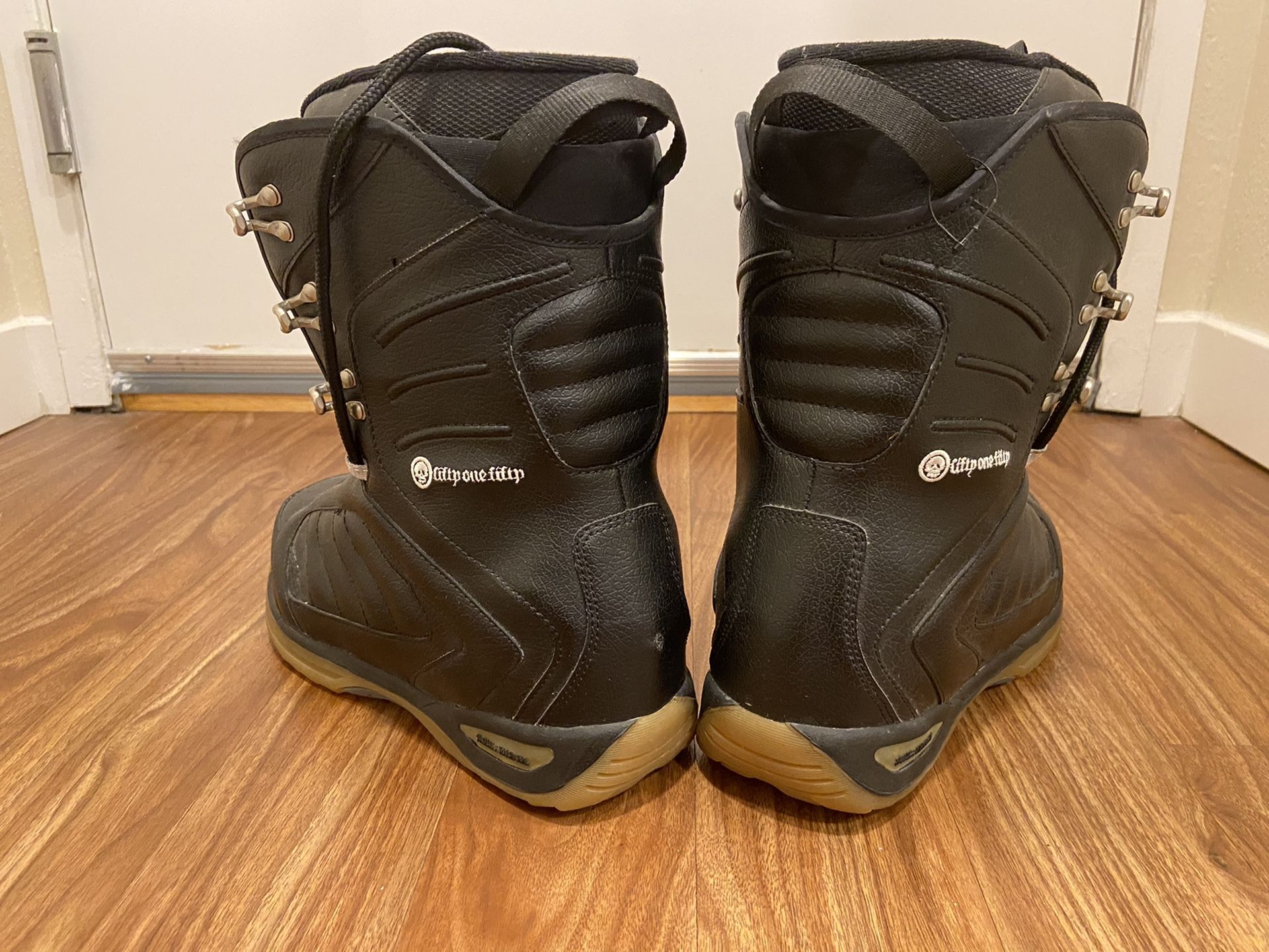 Men’s 5150 Snowboard Boots Size 9 for Sale in Seattle, WA - OfferUp