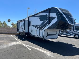 Toy Hauler