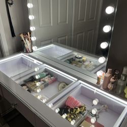 LED VANITY SET