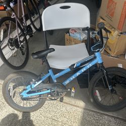  Haro Boys' Shredder 20 BMX Bike