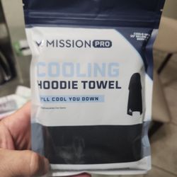 New In sealed Bag -Mission Cooling Hoodie Towel