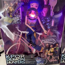 Beautiful K-Pop Light Up Sing Doll