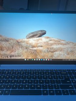 blue Asus chrombook