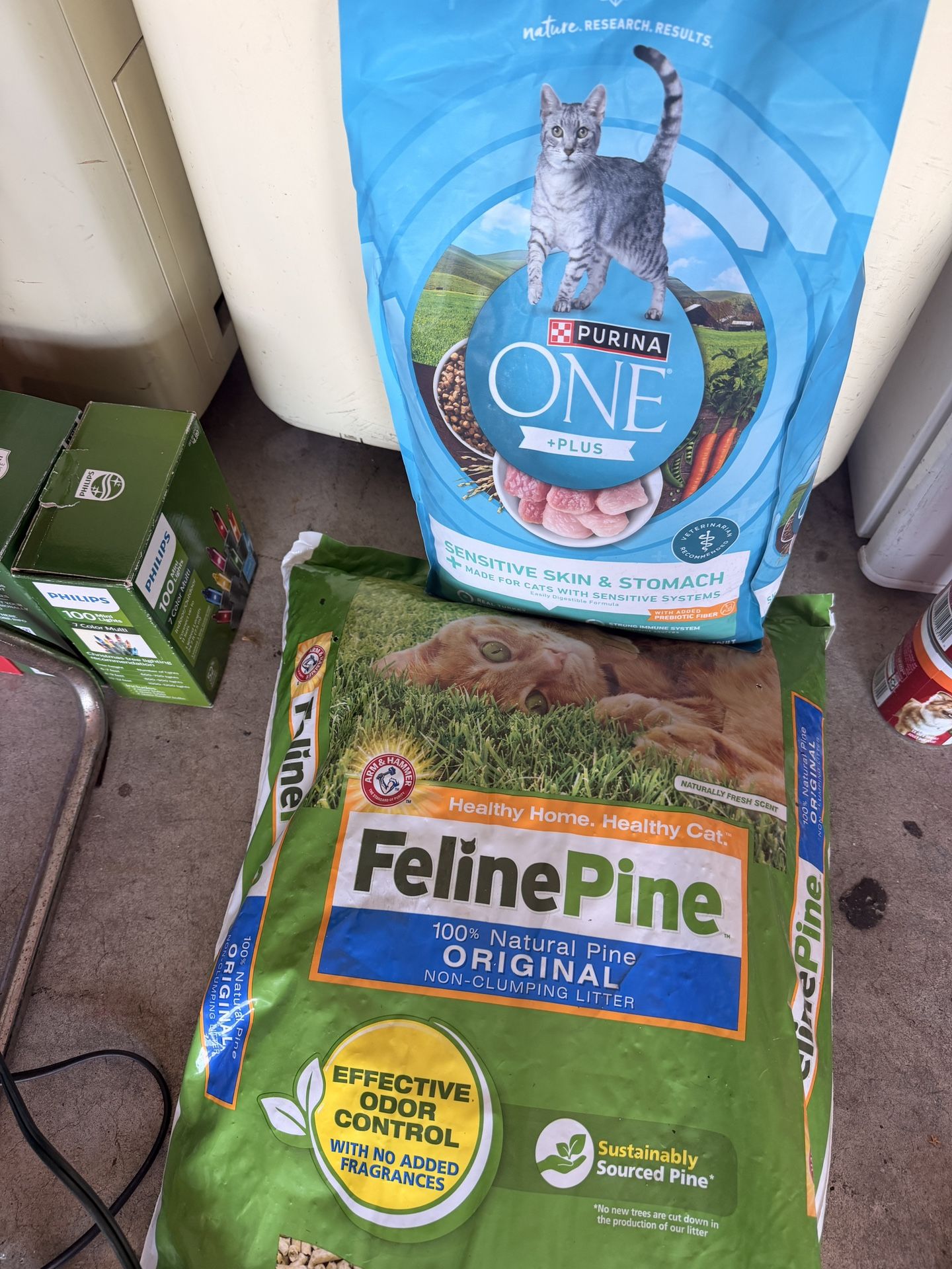 Feline Pine Cat Litter And Sensitive Skin And