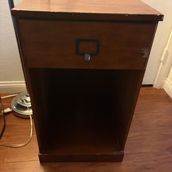 Free nightstand / side table