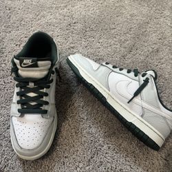 Nike Dunks