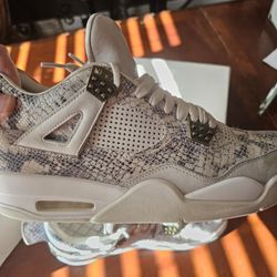 Jordan 4 Snakeskin Premium Size 11 Comes With The Bag,Leather Shoestrings In Original Nike Bag And The Original Box..VNDS