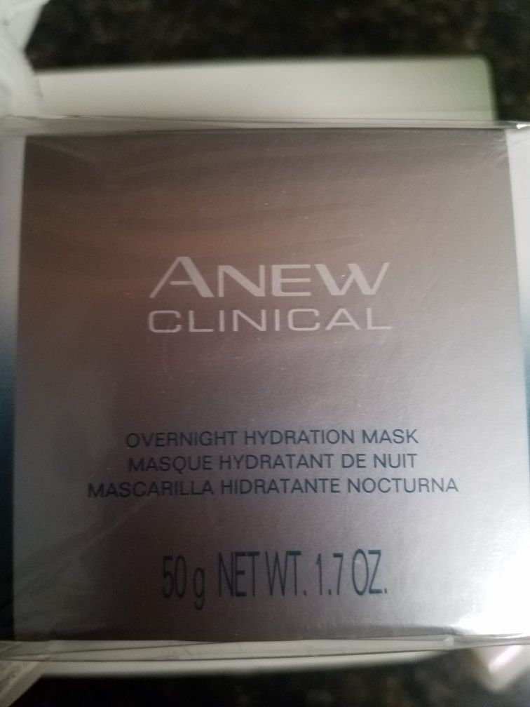 Avon clinical hydration mask