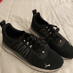 Men’s Puma  Shoe Size 8 1/2