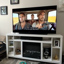 LG OLED 55 Inches!!! Amazing TV!!!!!
