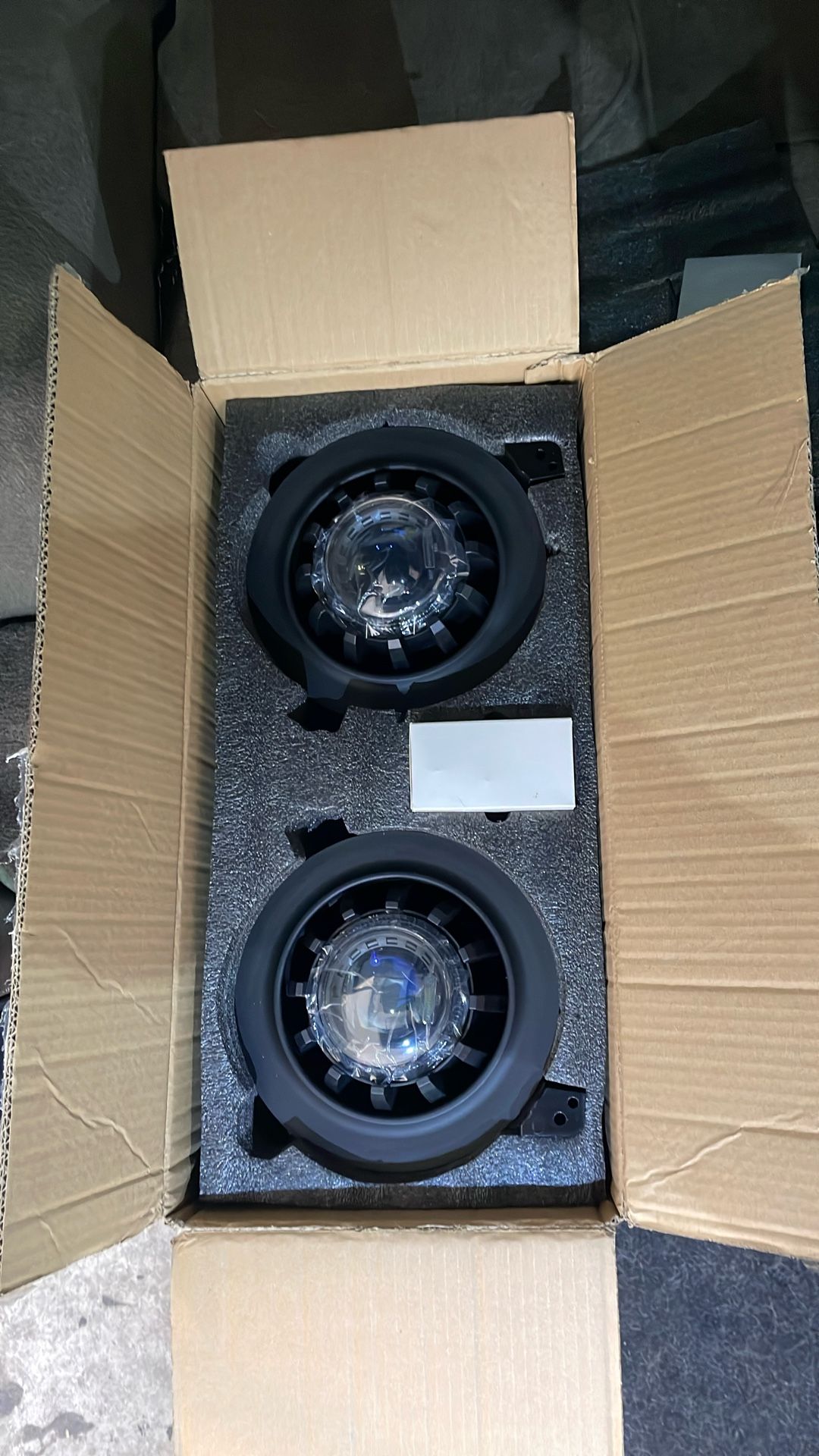 Moimoto Bi-LED Projector For Jeep Wrangler JL