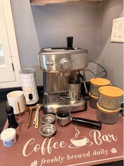 Calphalon Stainless Steel 15-bar pump Temp iQ espresso machine.