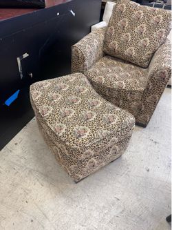 Vintage leopard-print armchair and ottoman set - Excellent condition