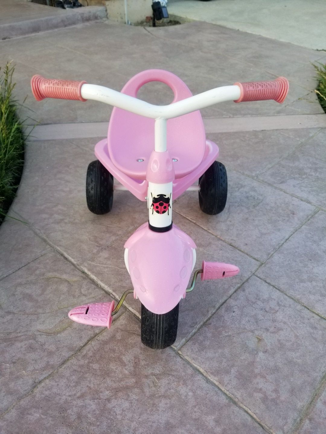KiddiO Fold 'n Ride Tricycle LadyBuggy for Sale in Hollister,