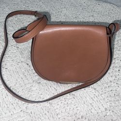 Cuyana Leather Medium Saddle Bag crossbody