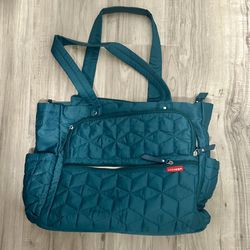 SKIP HOP Lightweight Green Quilted Diaper Bag W/Changing Pad & Toiletry Bags