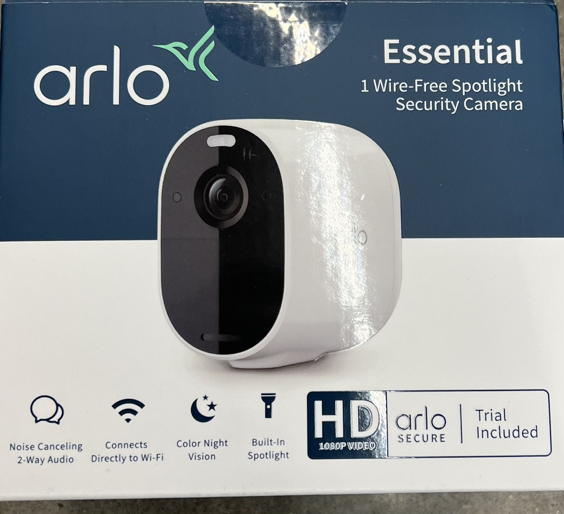 Arlo Essential Wireless Single Spotlight Camera