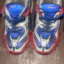 Balenciaga Trac Throw a Price Or Trade