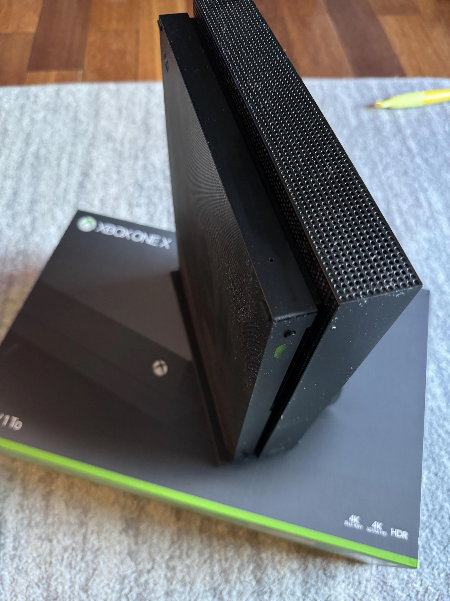 Xbox One X 2 Controllers And Rechargeable Battery Packs