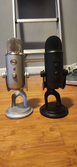 2 pack Blue Microphones Yeti Multi-pattern USB Condenser Mic podcast