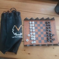 Venture Board (Portable Magnetic Chess Set♟️)