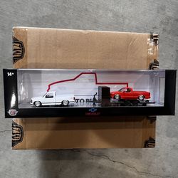 M2 Machines 1:64 1995 Chevrolet S10 Custom & 1993 Chevrolet C1500 SS454 Auto-Haulers Release 95 