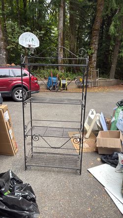 Metal bakers rack